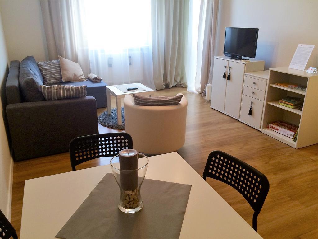 Aluzyjna Erapartments Jabłonna Buitenkant foto